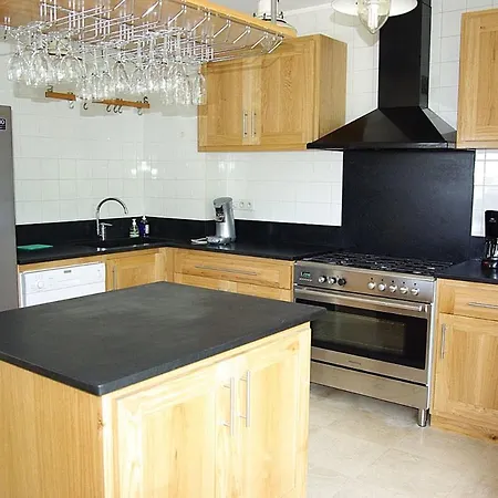 Dom wakacyjny Golfe-juan Sleeps 14 Pool *