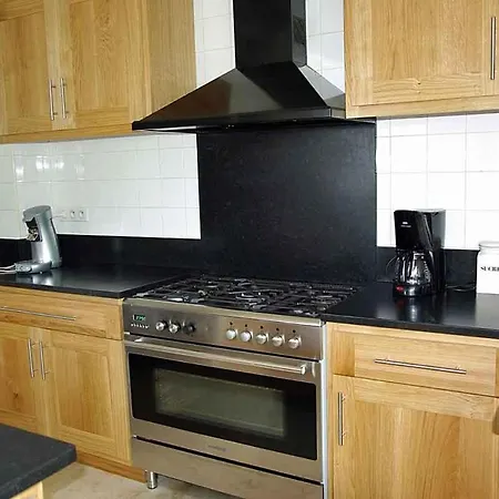 Dom wakacyjny Golfe-juan Sleeps 14 Pool