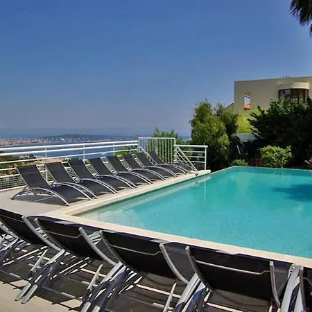 Golfe-juan Sleeps 14 Pool *